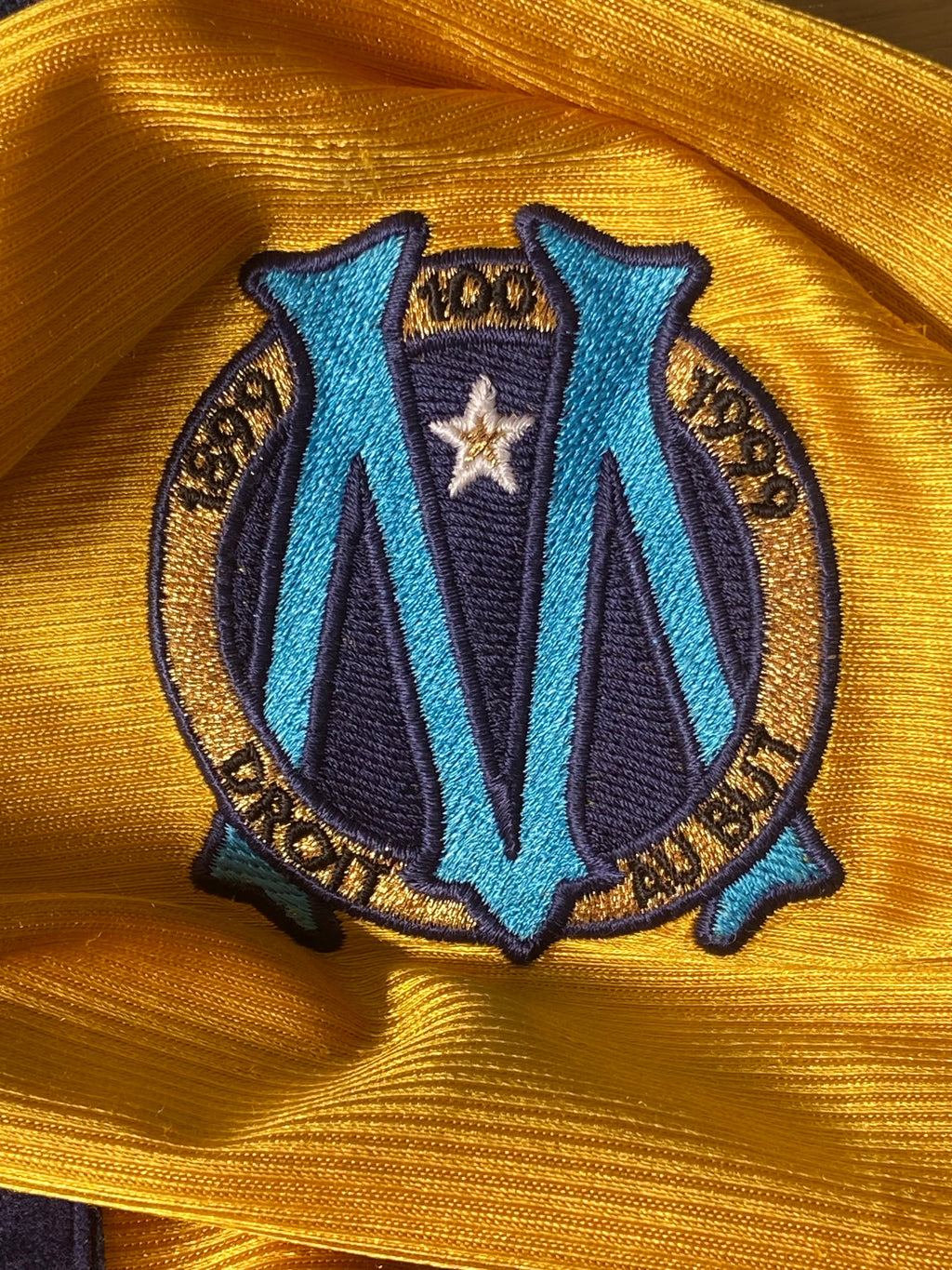 Maillot de foot de l'OM Olympique de Marseille saison 1998-99 centenaire