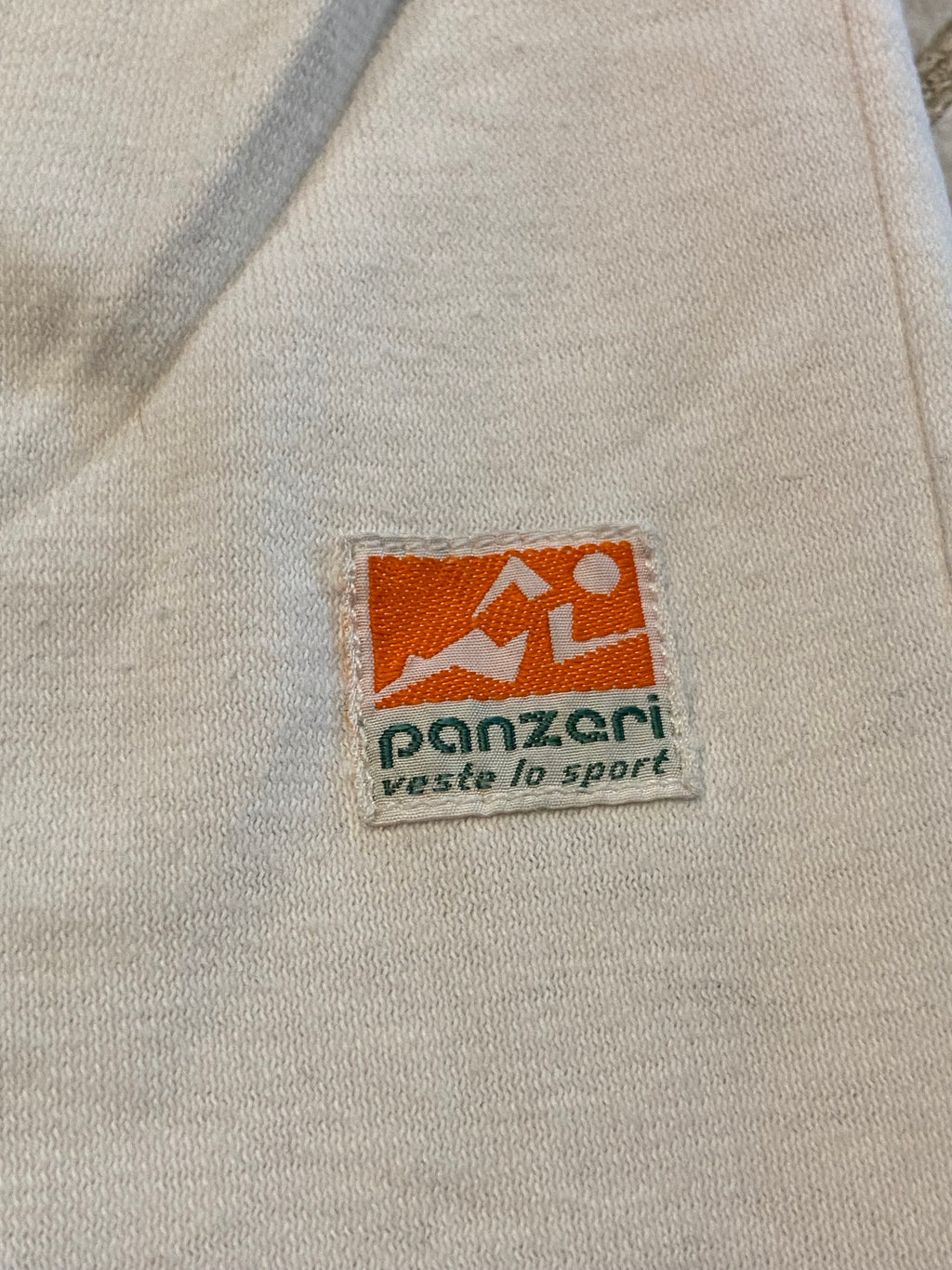 Maillot de Volley-ball de l’Arago de Sete (porté N.10 D’HERBEZ) saison 1994-95