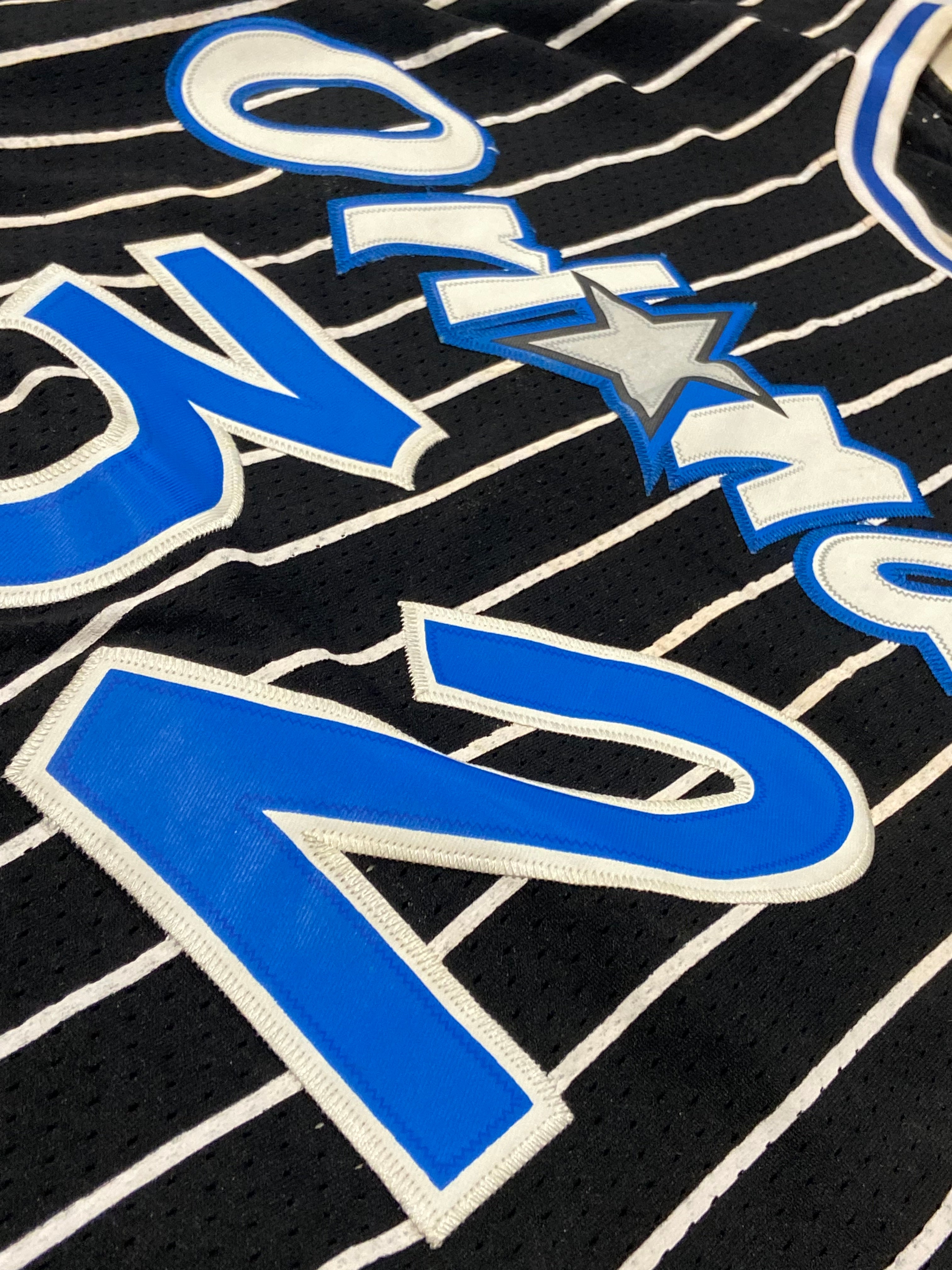 Maillot ADIDAS de BASKET-BÀLL de l’équipe de ORLANDO MAGIC (N.32 O’NEAL) année 1998-99