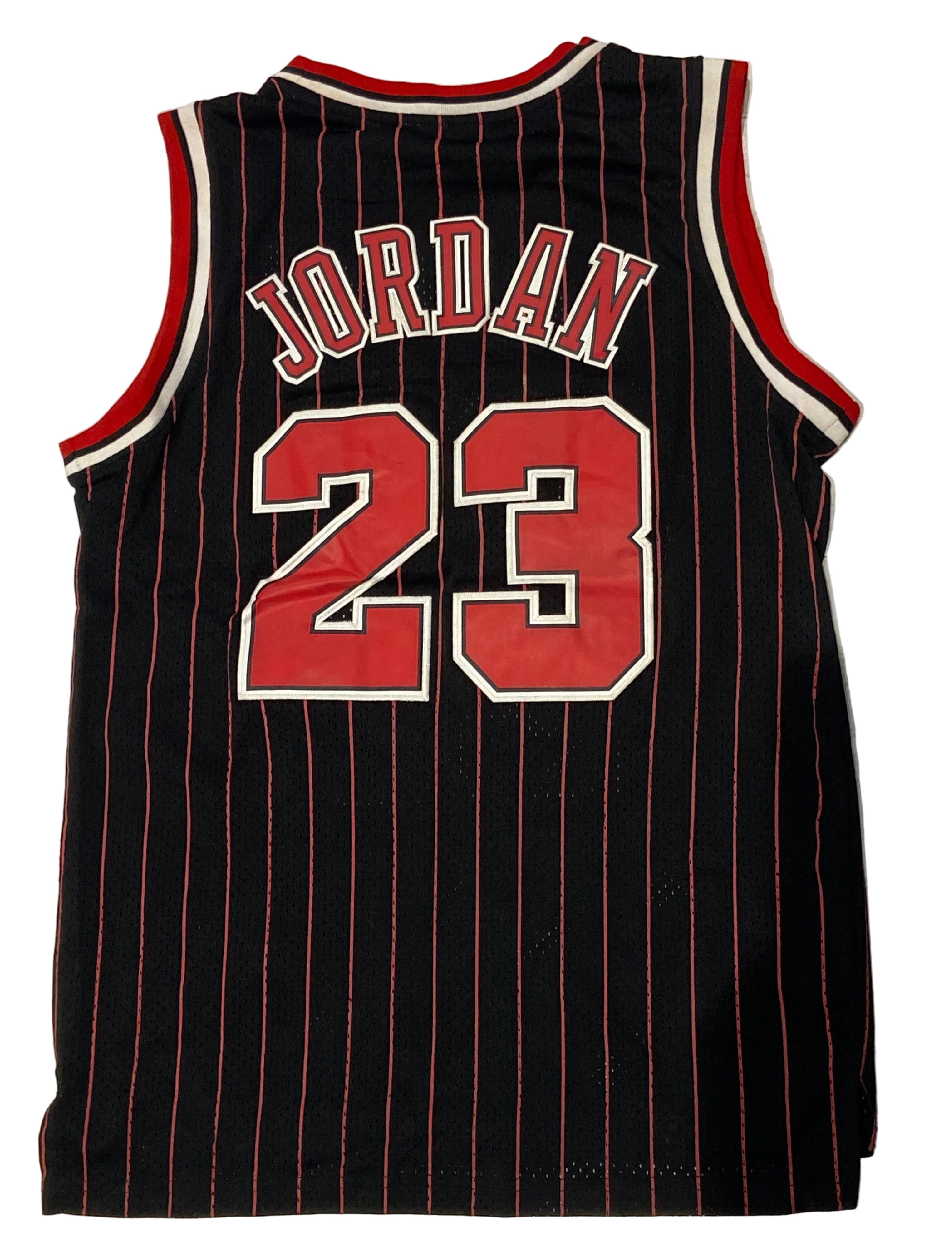Maillot NIKE de BASKET-BALL de L’équipe des CHICAGO BULLS (N.23 JORDAN) année 1996-97