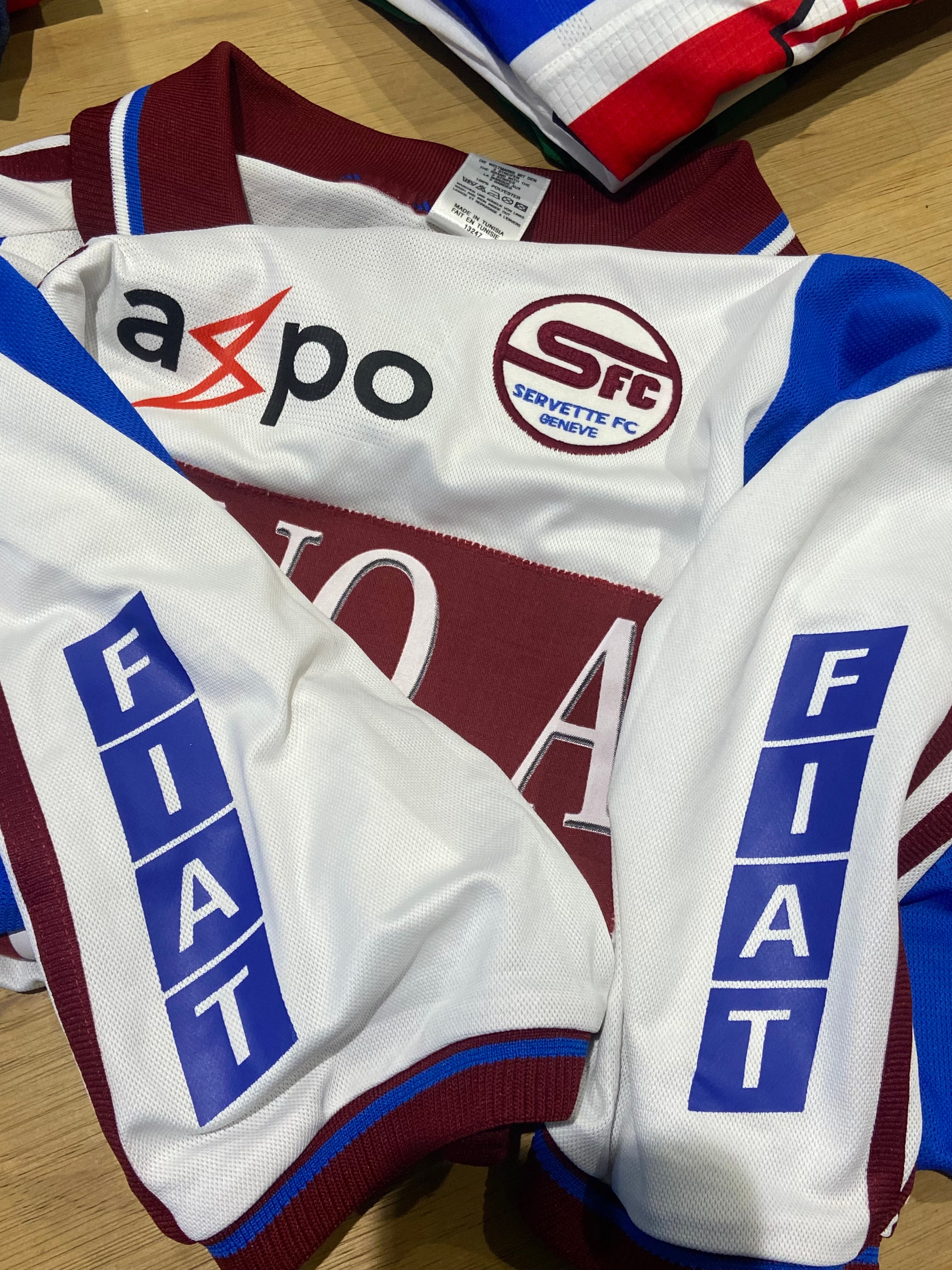 Maillot de foot du Servette Geneve FC (porté N.23 COMISETTI) saison 2001-02