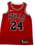 Maillot Nike de BASKET-BALL des CHICAGO BULLS (N.24 MARKKANEN) année 2017