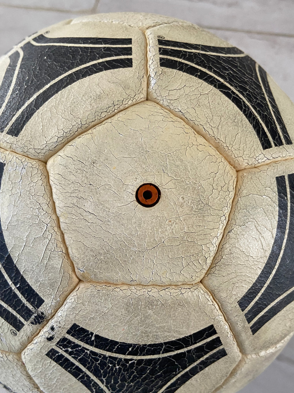 Ballon de foot ADIDAS TANGO ESPAÑA 1982 officiel d’époque COLLECTOR