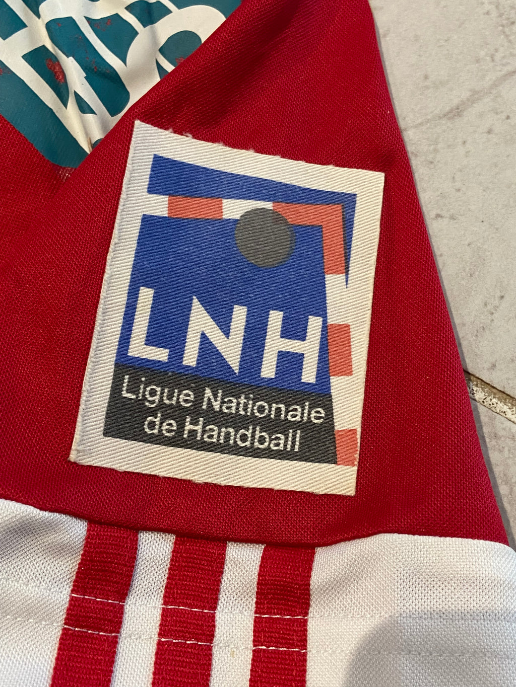 Maillot de Hand-Ball de Montpellier (porté N.21 SCACCIANOCE) saison 2004-05