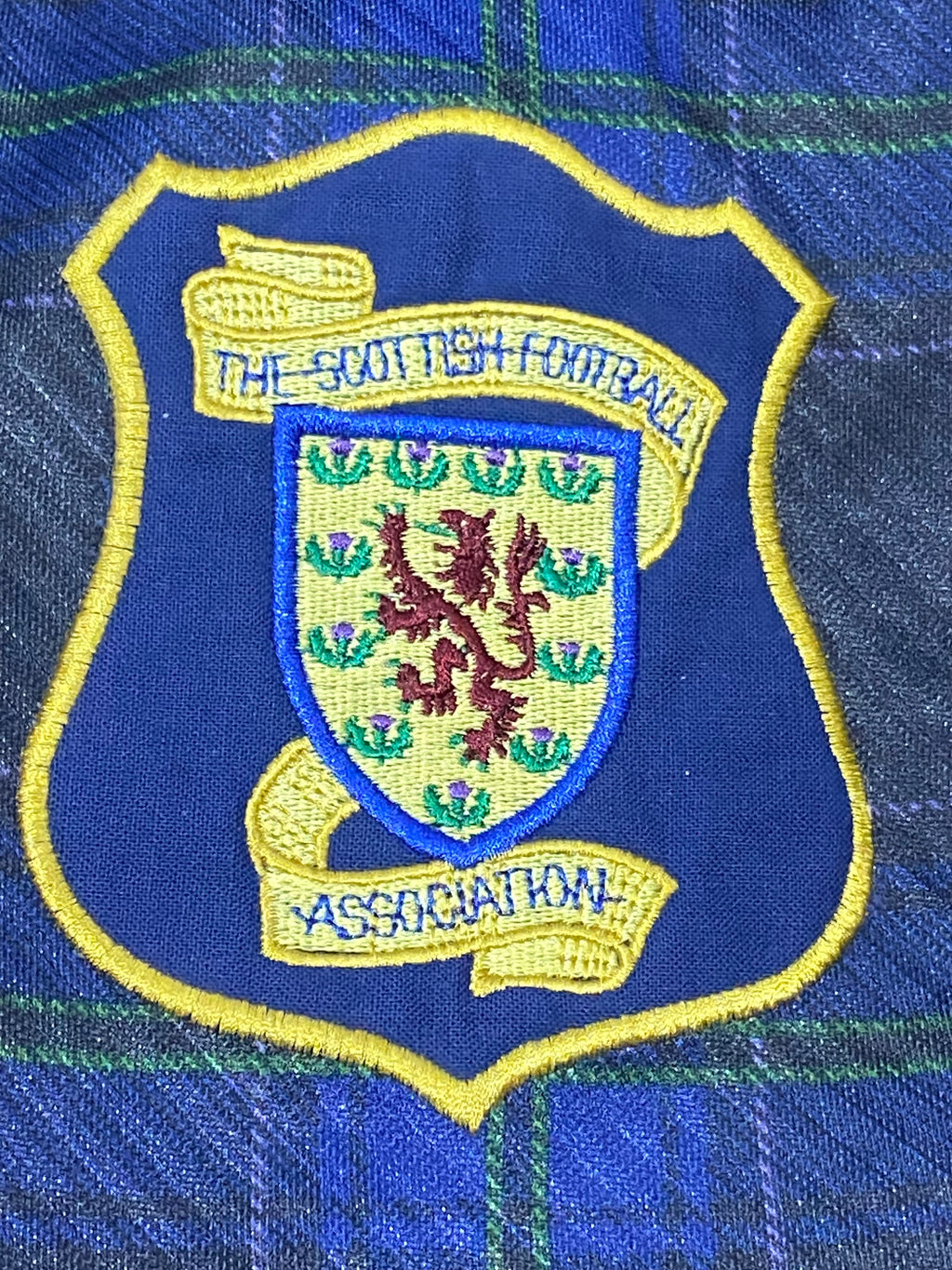 Maillot de foot de l’Écosse (porté par le N.20 BOOTH) contre les USA en 1996 (certificat d’authenticité fourni)
