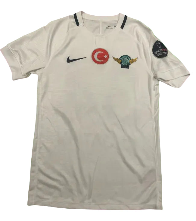 Maillot de foot de Akhisar Belediyespor (porté N.34 REGATTIN) saison 2018-19 (maillot extérieur)