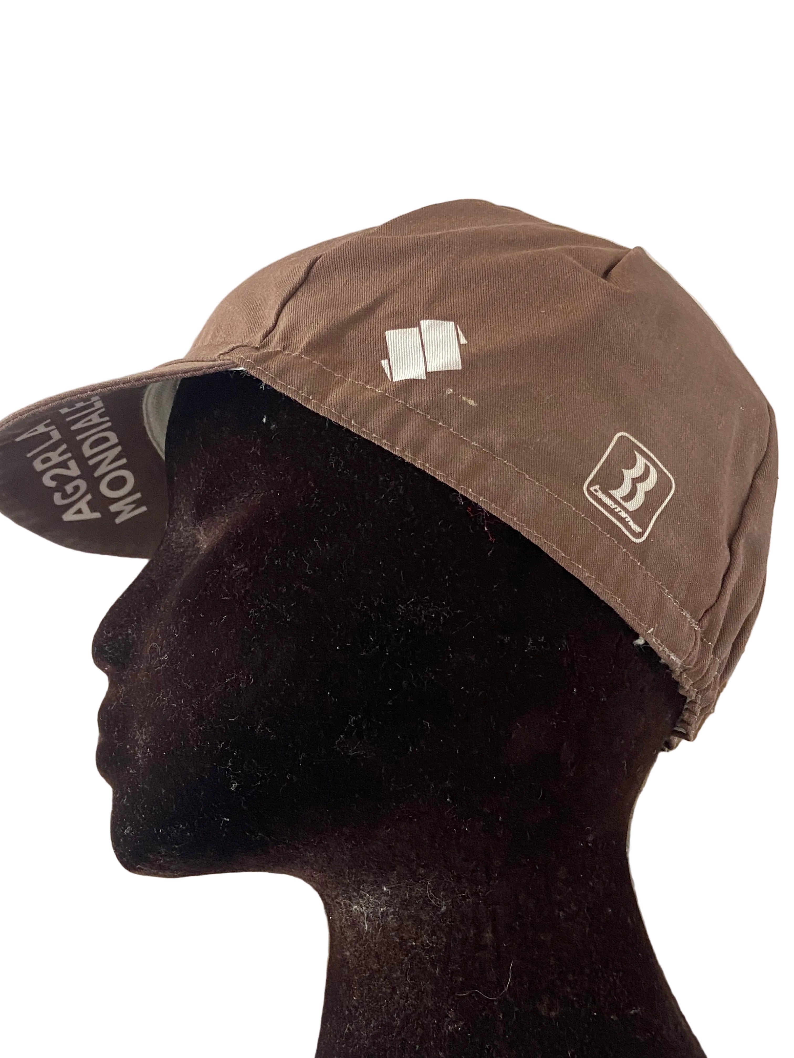 Casquette officielle de vélo cyclisme - coureur pro équipe AG2R LA MONDIALE - marque BIEMME - années 2010-20