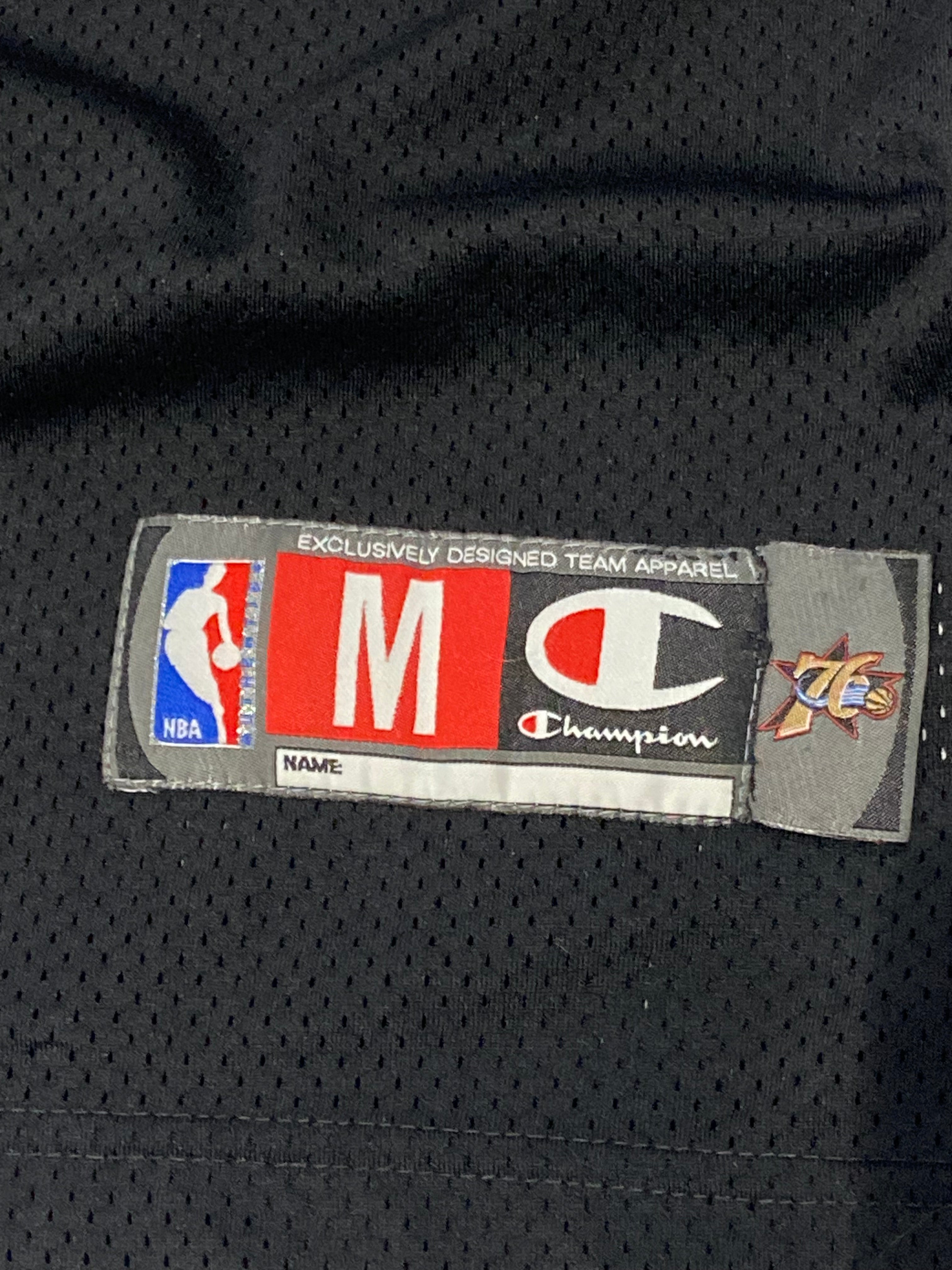 Maillot CHAMPION de BASKET-BALL de PHILADELPHIA 76ers (N.3 IVERSON) année 2000-01