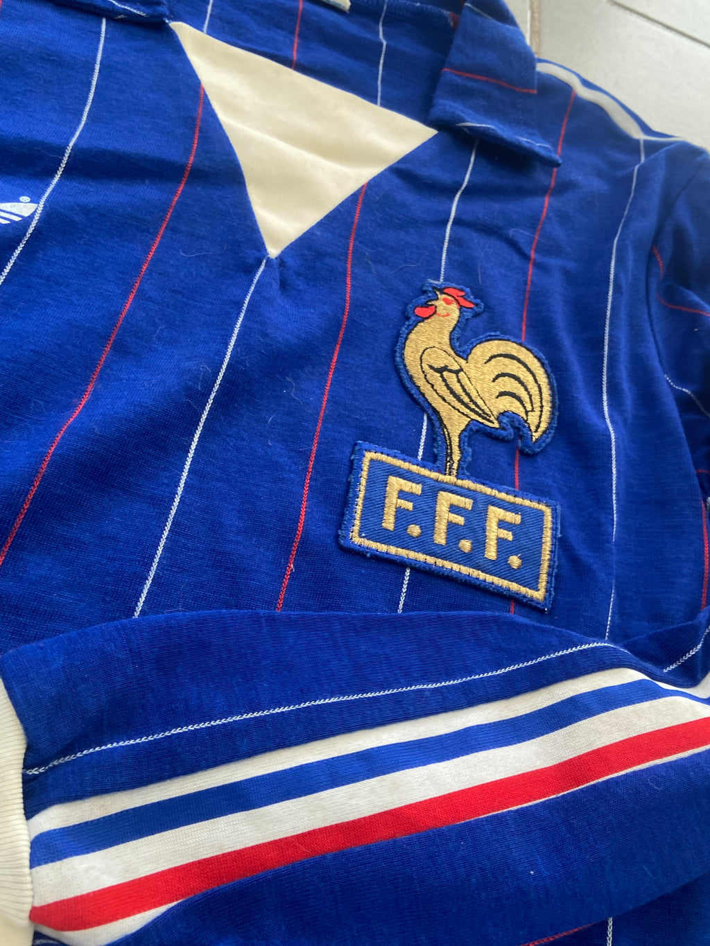 Maillot de foot ADIDAS de l’équipe de FRANCE année 1982
