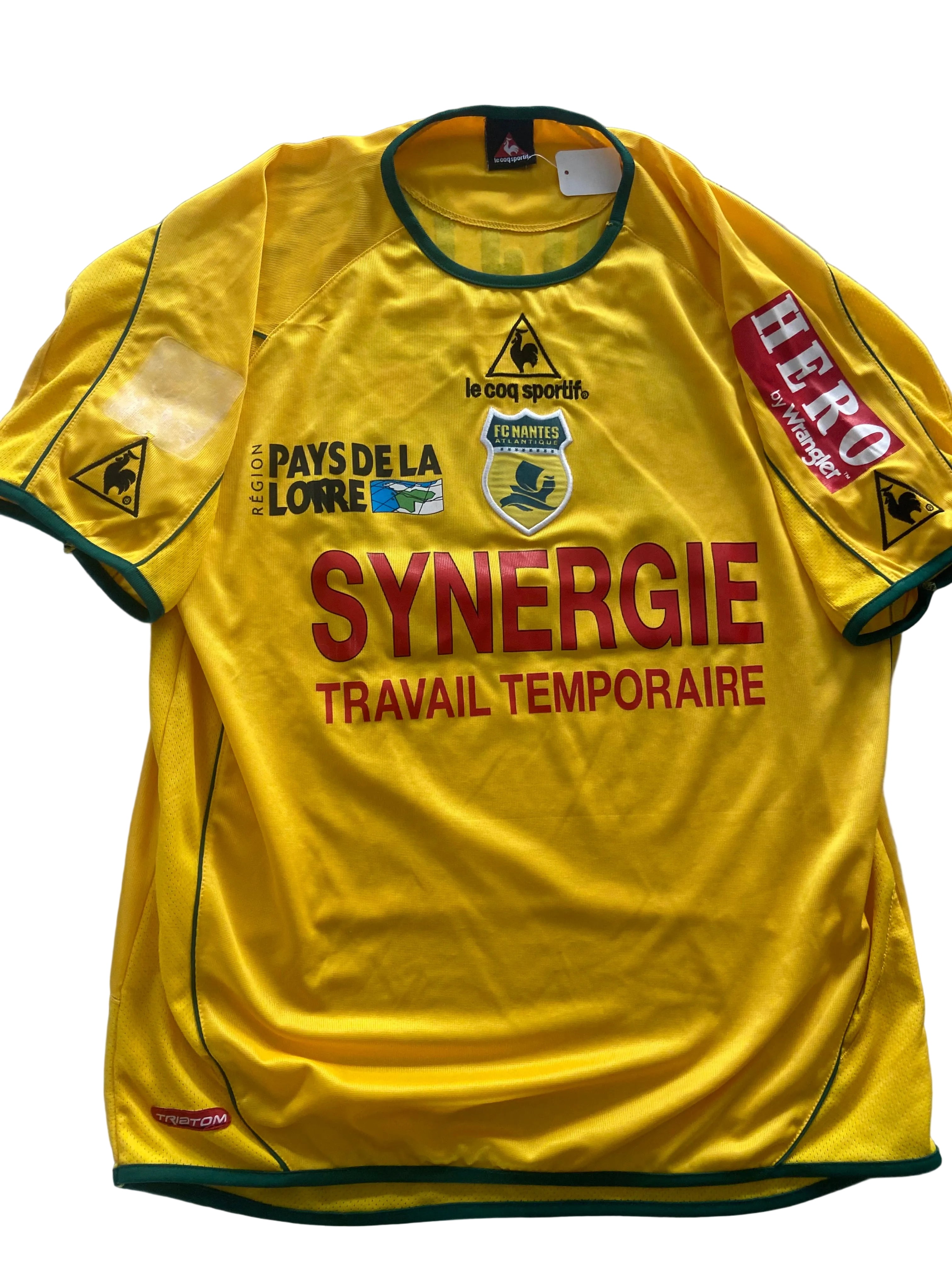 Maillot de foot LE COQ SPORTIF du FC NANTES (porté par le N.28 PUJOL) saison 2004-05