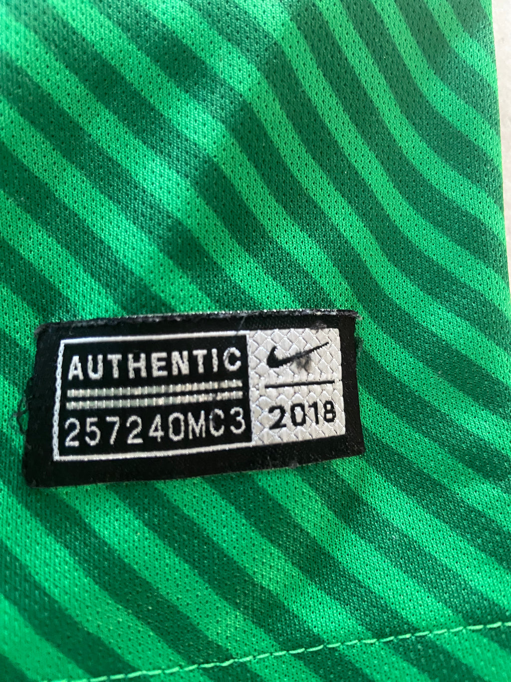Maillot de foot NIKE de BEIJING GUOAN (porté N.17 BAKAMBU) saison 2018-19