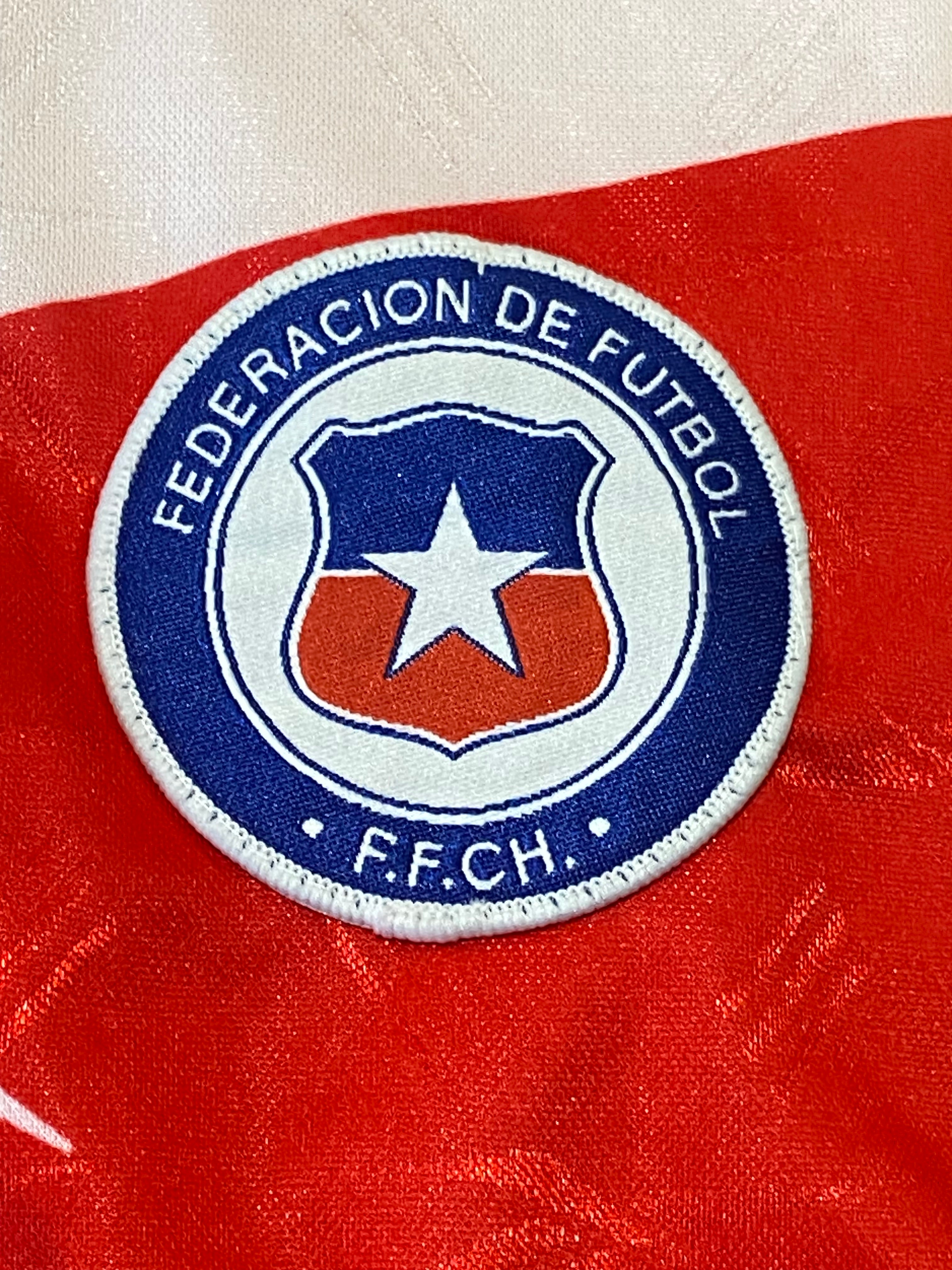 Maillot de foot Umbro du Chili (porté N.6 REYES) match qualification coupe du monde 1998