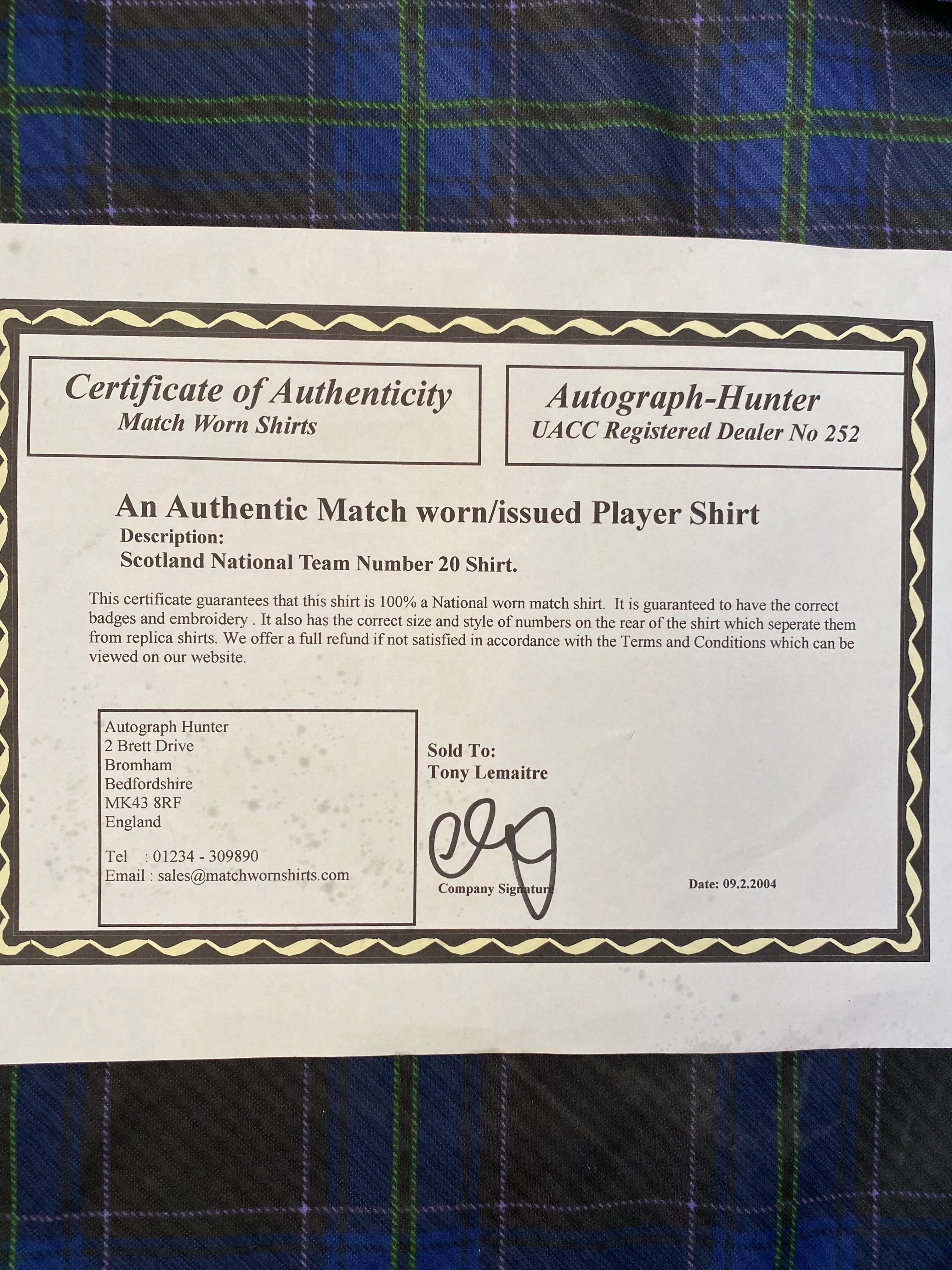 Maillot de foot de l’Écosse (porté par le N.20 BOOTH) contre les USA en 1996 (certificat d’authenticité fourni)