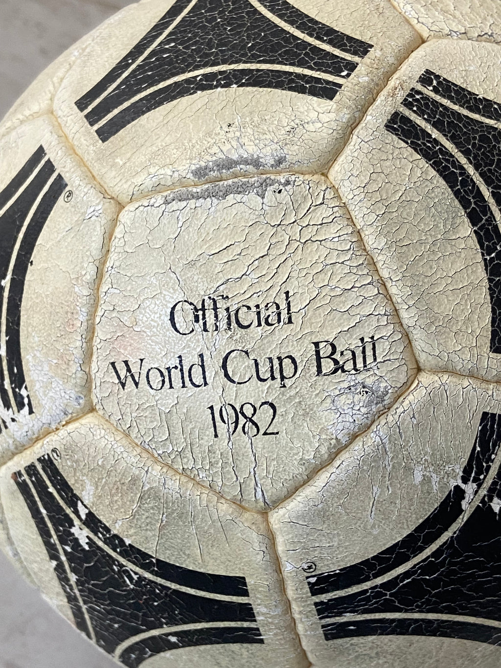 Ballon de foot ADIDAS TANGO ESPAÑA 1982 officiel d’époque COLLECTOR