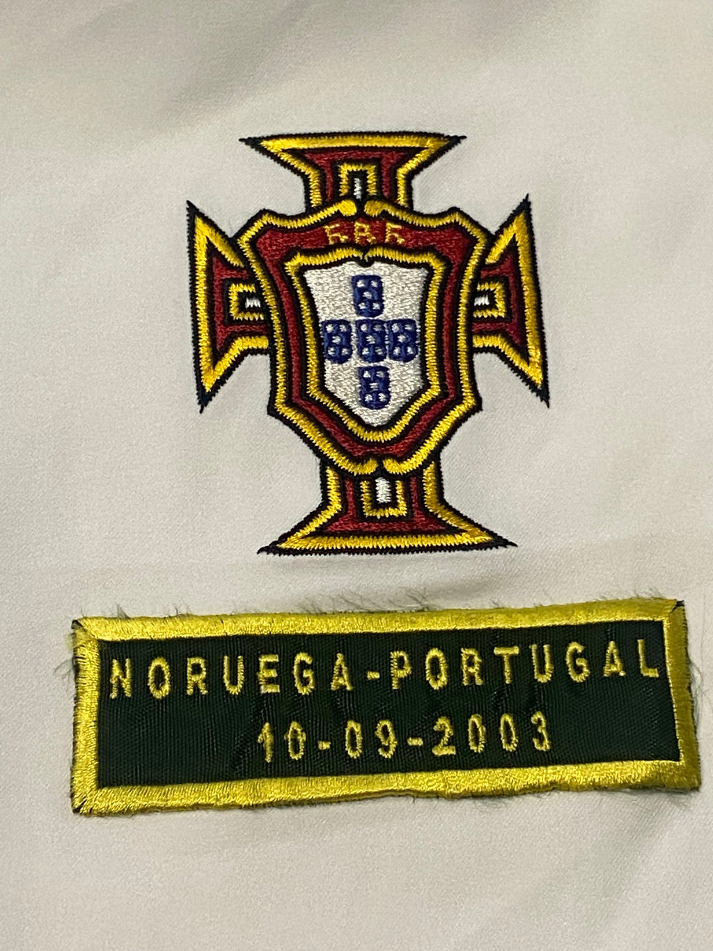 Maillot de foot du Portugal (porté N.8 FRECHAUT) contre la Norvège en 2003