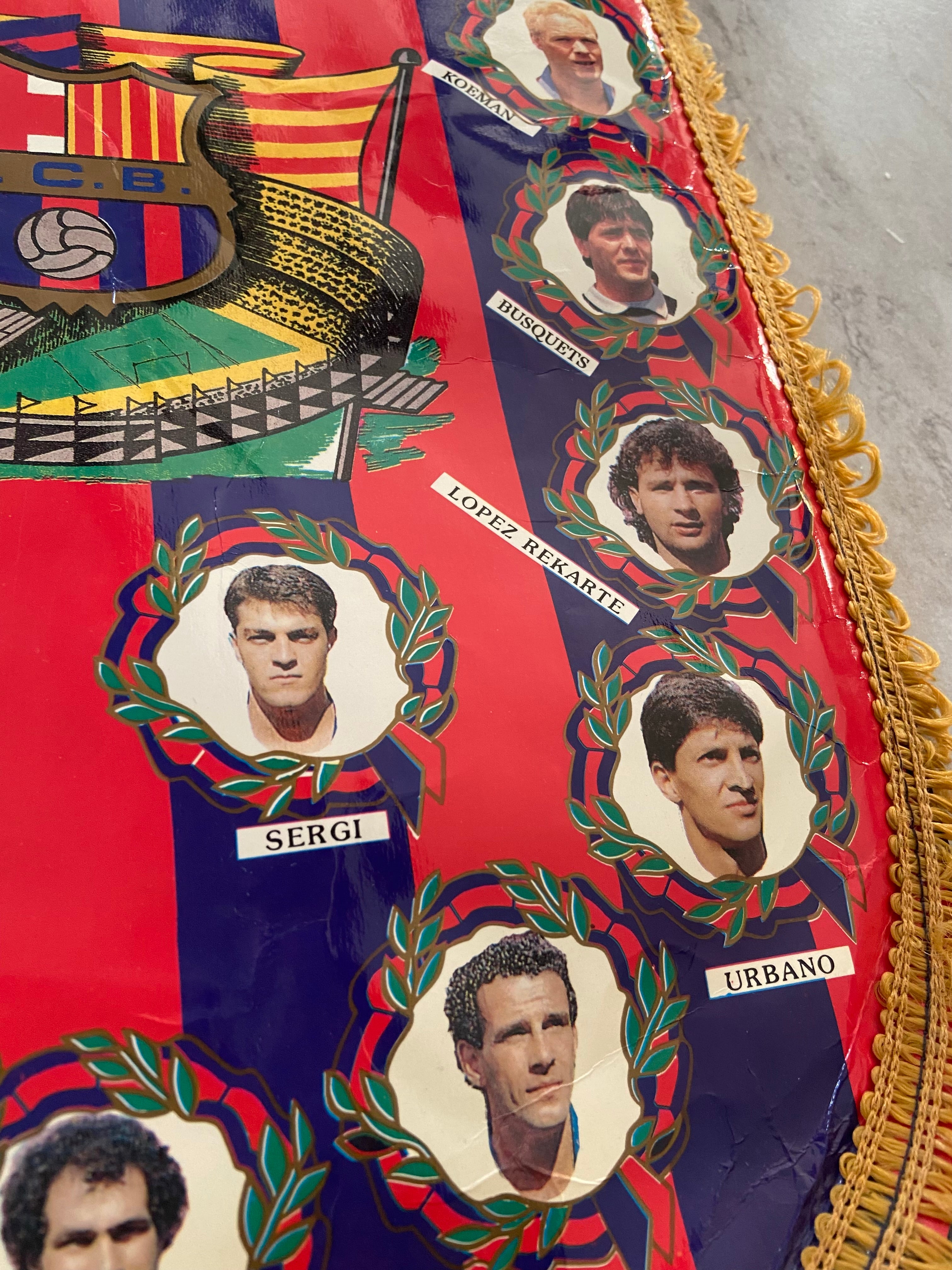 Fanion officiel de foot du FC BARCELONE 1991/1992 – La Dream Team de Cruyff