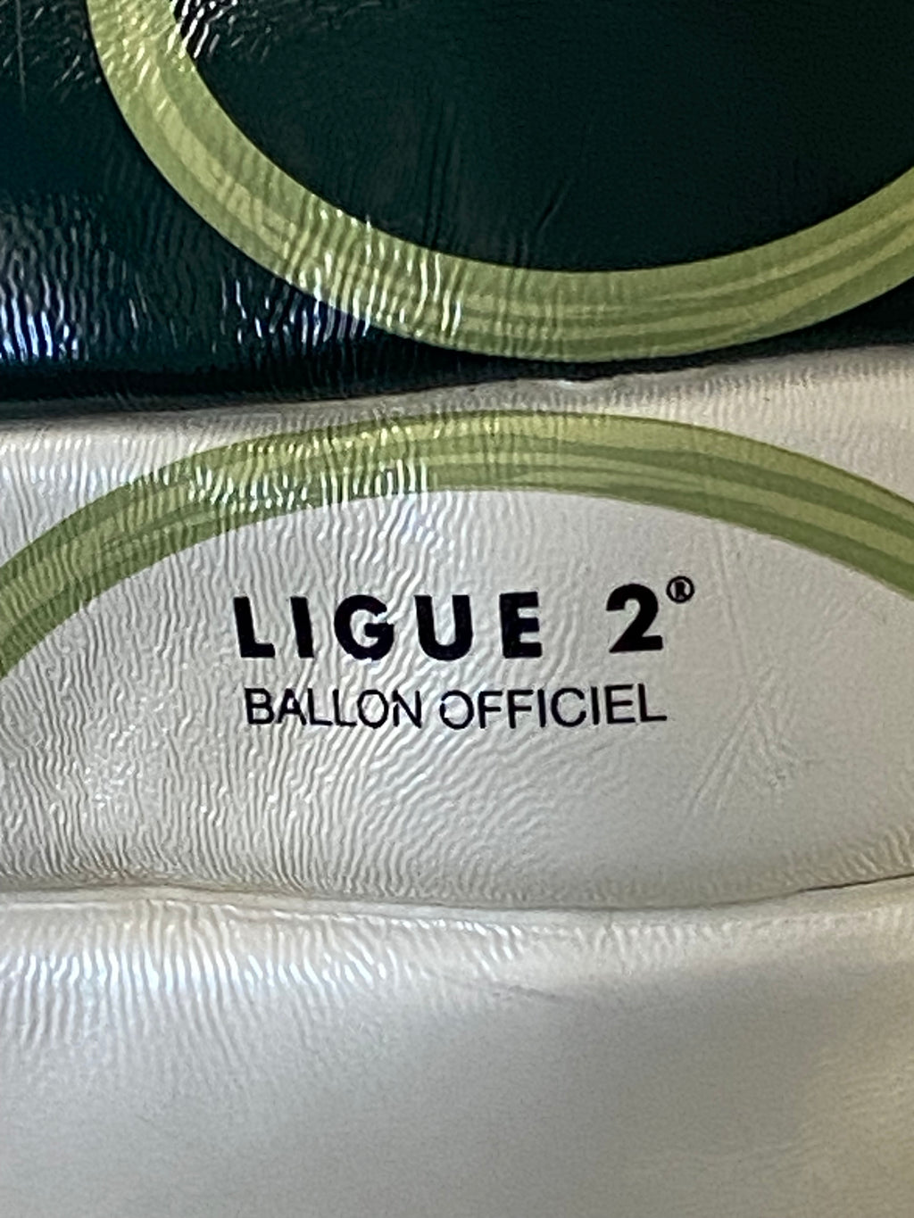 Ballon de foot PUMA officiel du match BASTIA/CLERMONT Ligue 2 saison 2011-12