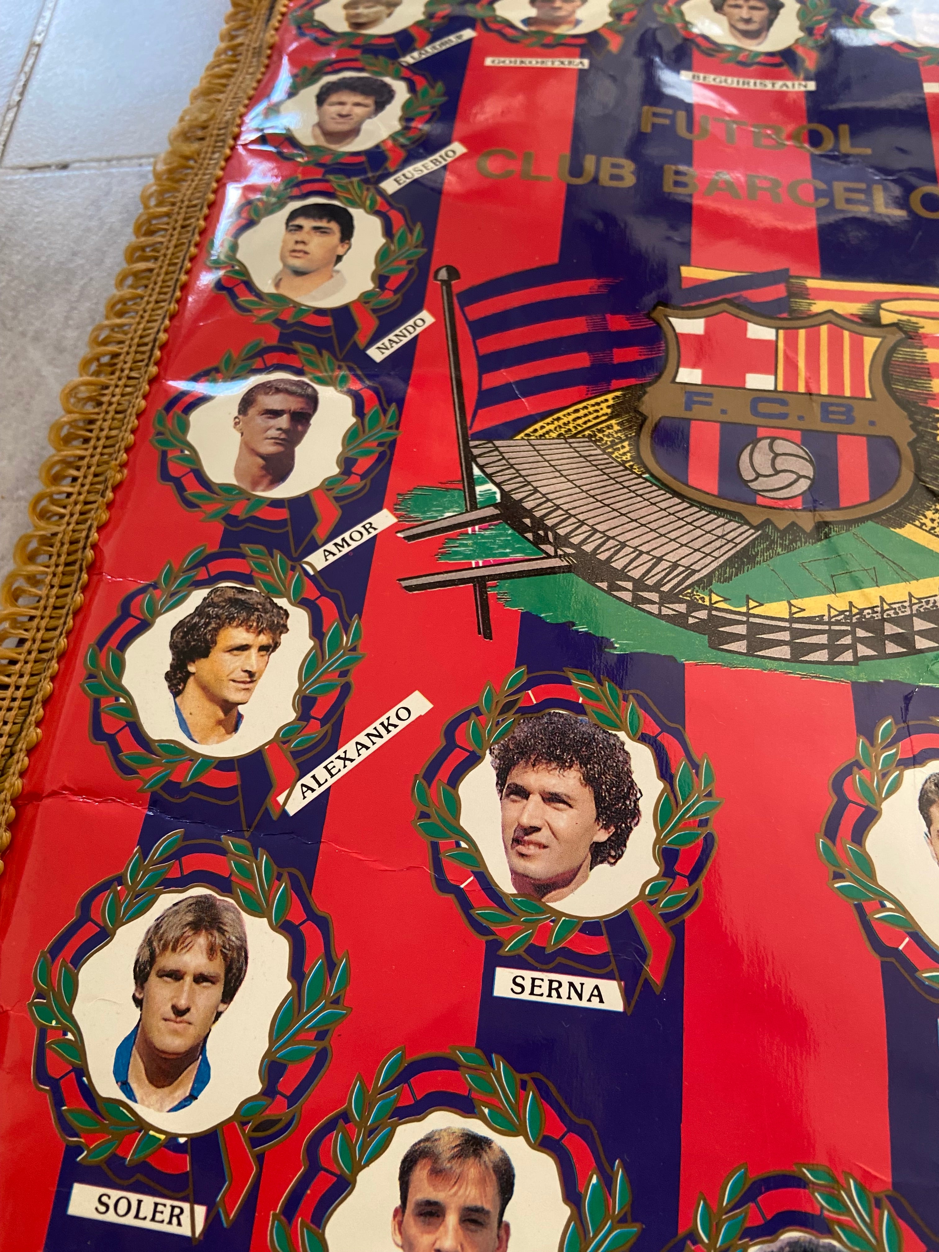 Fanion officiel de foot du FC BARCELONE 1991/1992 – La Dream Team de Cruyff
