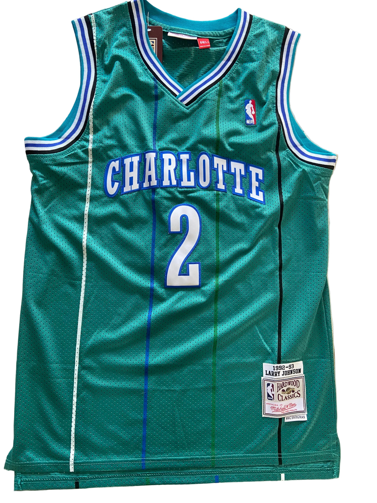Maillot MITCHELL & NESS de BASKET-BÀLL de l’équipe des CHARLOTTE HORNETS (N.2 JOHNSON) année 1992-93